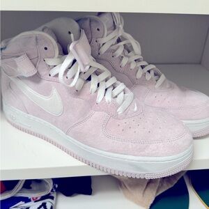 Nike Air Force 1 Pink suede mid top